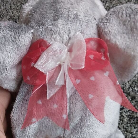 🌍5/$10🌏 Valentine's Day Plush Elephant - Picture 2 of 3